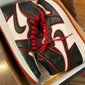 Air Jordan 1 OG Bloodline.